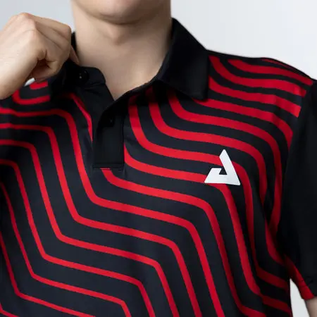 Stylish wavy design on polo shirt