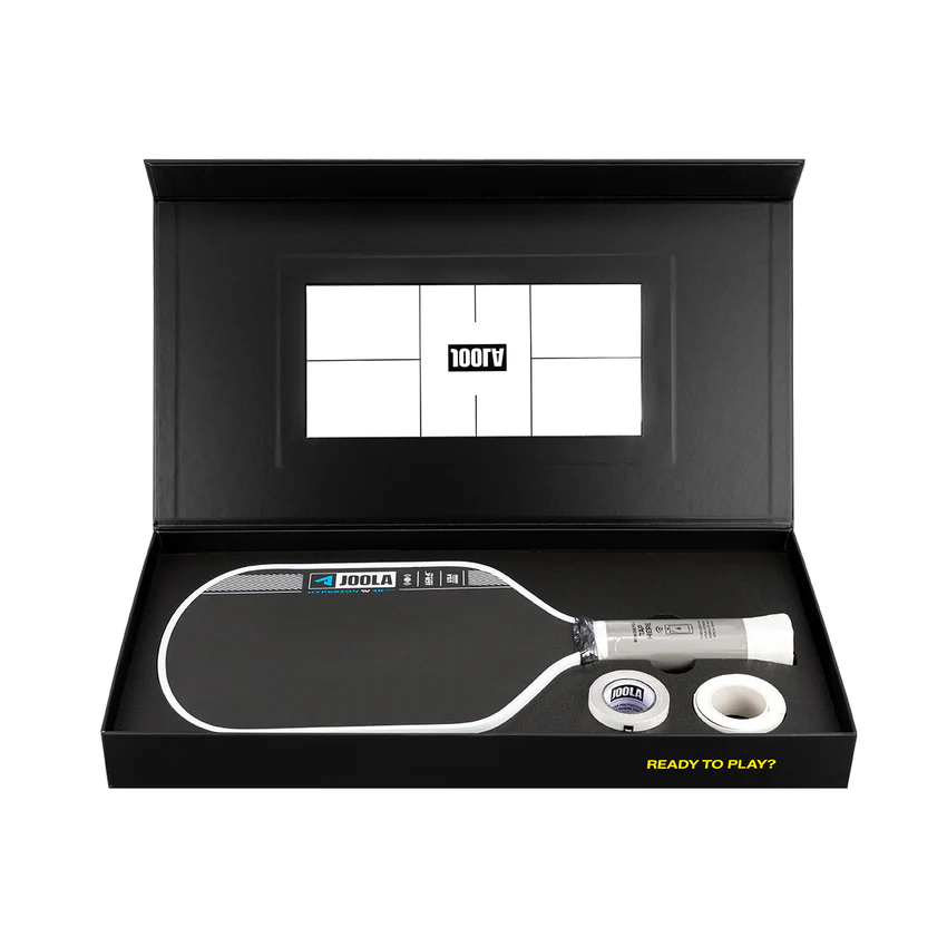 Squash racket kit with white tape
